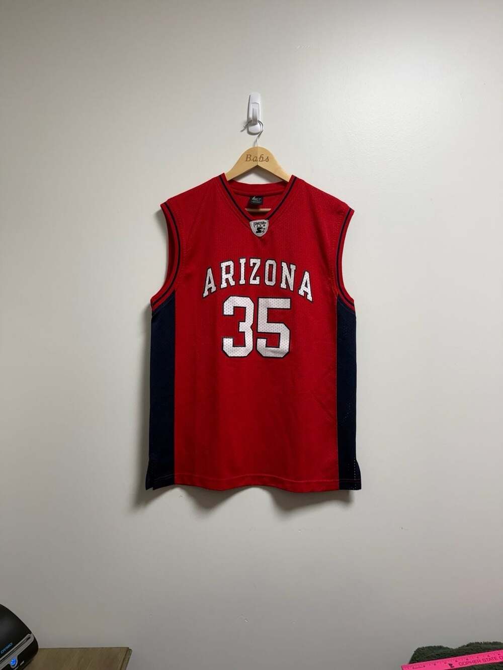 Starter Arizona Wildcats 35 Basketball Jersey Size Large Red
